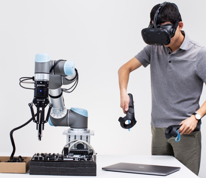 Khởi nghiệp Berkeley huấn luyện robot như con rối